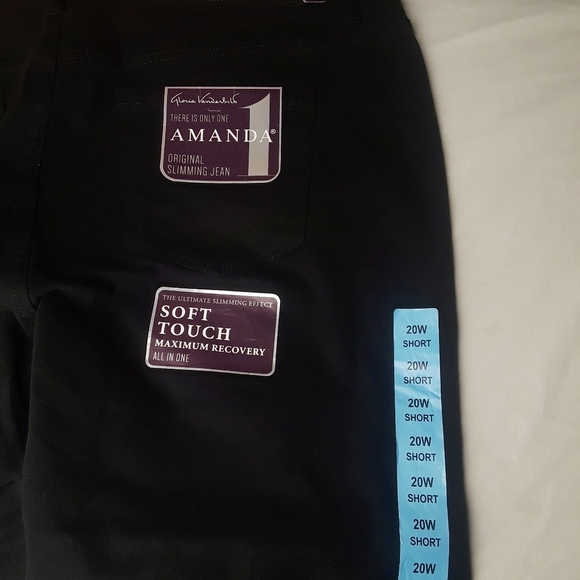 GLORIA VANDERBILT Black Amanda 20W Short Classic Rise Jeans NWT - Picture 6 of 11